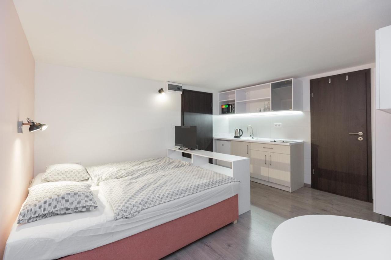 Minimalist Styled Tiny Ap @New York Cafe Apartment Budapest Ngoại thất bức ảnh